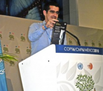 Presentaci&oacute;n del Libro Climate Change Policies: Global Challenges  en Canc&uacute;n